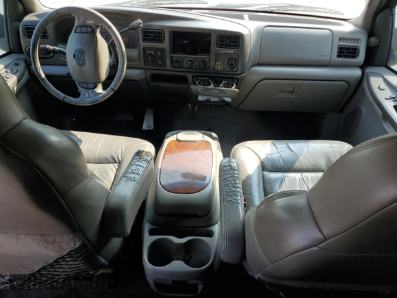 2000 Ford Excursion Limited with VIN 1FMNU43S6YEC87756, listed as a Copart auction lot 67281054 with 180,254 mi miles and Non repairable. Bid and sale history available at DreamBid. Image 8.