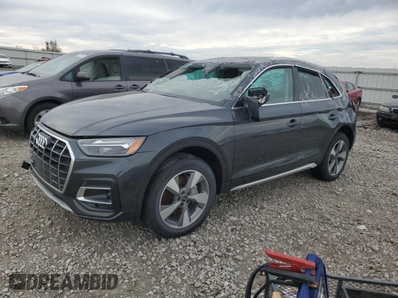 2024 Audi Q5 Premium with VIN WA1ABAFY2R2070404, listed as a Copart auction lot 77515944 with 0 mi miles and Salvage Title. Bid and sale history available at carsss.com. Image 1.