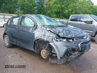 2020 Chevrolet Sonic LT z VIN 1G1JG6SB3L4121161, wystawiony jako IAAI lot #42181846 z przebiegiem 65 307 mil mil oraz . Historia ofert i sprzedaży dostępna na DreamBid. Obrazek 1.