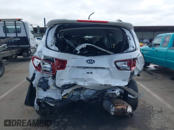 2020 Kia Sorento LX with VIN 5XYPGDA55LG696963, listed as a IAAI auction lot 42115662 with Not Provided miles and . Bid and sale history available at carsss.com. Image 16.