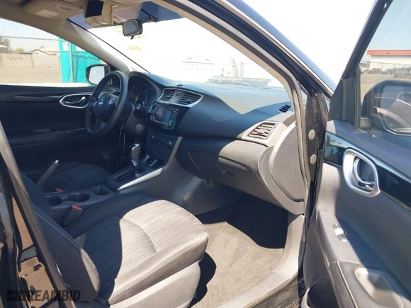 2016 Nissan Sentra SR with VIN 3N1AB7AP6GY209720, listed as a IAAI auction lot 41830411 with 98,932 mi miles. Bid and sale history available at carsss.com. Image 5.