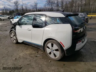 2015 BMW i3 with VIN WBY1Z4C51FV279106, listed as a Copart auction lot 37413703 with 0 mi miles. Bid and sale history available at carsss.com. Image 2.