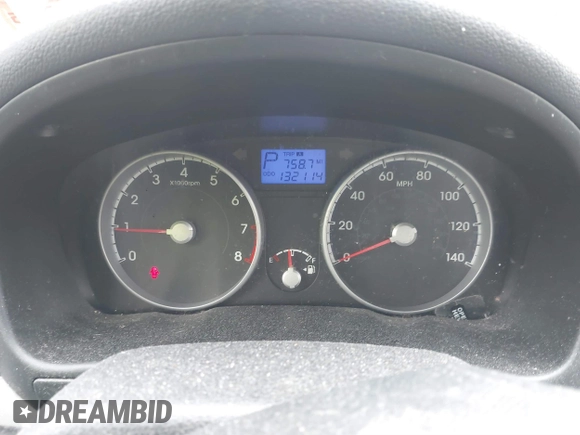 2010 Hyundai Accent GLS с VIN KMHCN4AC6AU462227, выставлен на аукционе IAAI как лот 41666567 с пробегом 132 114 миль миль и . История ставок и продаж доступна на DreamBid. Изображение 7.