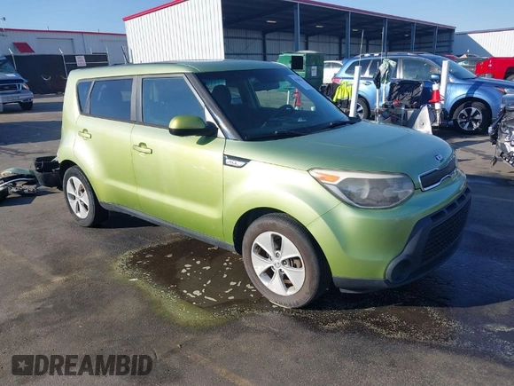 2015 Kia Soul with VIN KNDJN2A25F7807888, listed as a IAAI auction lot 41801637 with 211,511 mi miles. Bid and sale history available at carsss.com. Image 1.