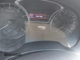 2014 Nissan Pathfinder Platinum with VIN 5N1AR2MN3EC723841, listed as a IAAI auction lot 42621901 with 172,033 mi miles and . Bid and sale history available at DreamBid. Image 7.