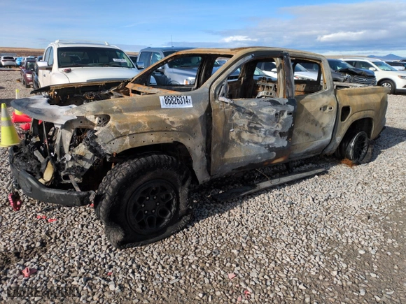 2024 Chevrolet Colorado 4WD ZR2 with VIN 1GCPTFEKXR1267236, listed as a Copart auction lot 86826314 with 0 mi miles and Non Repairable. Bid and sale history available at carsss.com. Image 1.