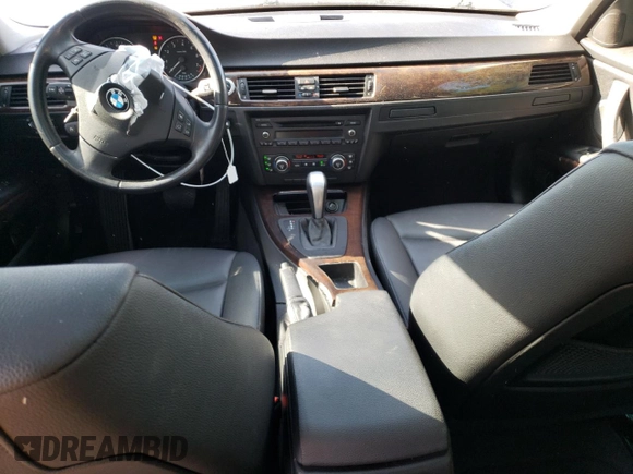 2007 BMW 3 Series 328xi with VIN WBAVC93587K034241, listed as a Copart auction lot 55889595 with 131,836 mi miles and Salvage title. Bid and sale history available at DreamBid. Image 8.