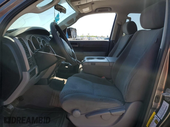 2011 Toyota Tundra with VIN 5TFEM5F17BX035636, listed as a Copart auction lot 71313464 with 207,156 mi miles and Clean title. Bid and sale history available at DreamBid. Image 7.