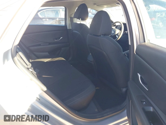 2022 Hyundai Elantra SEL with VIN 5NPLM4AG4NH081132, listed as a IAAI auction lot 41153021 with 22,705 mi miles and . Bid and sale history available at carsss.com. Image 8.