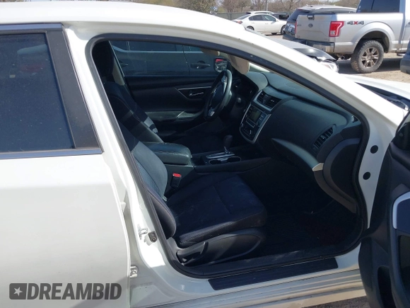 2017 Nissan Altima SV with VIN 1N4AL3APXHC188261, listed as a IAAI auction lot 41719138 with 180,797 mi miles and . Bid and sale history available at DreamBid. Image 5.
