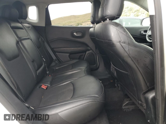 2019 Jeep Compass Latitude z VIN 3C4NJDBBXKT661517, wystawiony jako Copart lot #63339275 z przebiegiem 58 916 mil mil oraz Szkoda całkowita • Salvage title. Historia ofert i sprzedaży dostępna na DreamBid. Obrazek 11.