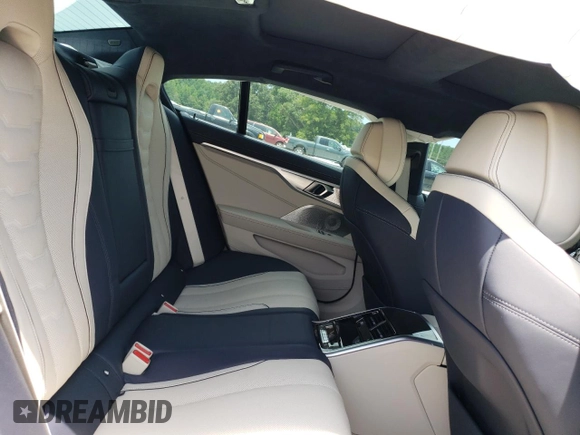 2022 BMW 8 Series M850i with VIN WBAGV8C07NCJ85581, listed as a Copart auction lot 60323343 with 11,169 mi miles. Bid and sale history available at carsss.com. Image 10.