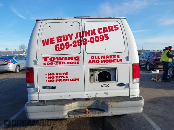 2000 Ford Econoline Cargo Commercial with VIN 1FTNE24L7YHB21192, listed as a IAAI auction lot 41470470 with 132,688 mi miles and . Bid and sale history available at carsss.com. Image 16.