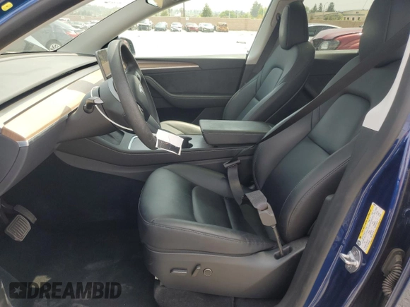 2024 Tesla Model Y z VIN 7SAYGDED3RF006264, wystawiony jako Copart lot #55210365 z przebiegiem 19 394 mil mil oraz Szkoda całkowita • Salvage title. Historia ofert i sprzedaży dostępna na DreamBid. Obrazek 7.