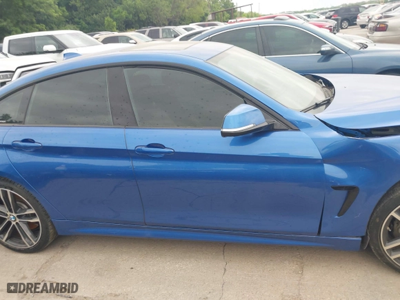 2019 BMW 4 Series 440i with VIN WBA4J5C5XKBM66154, listed as a IAAI auction lot 42061381 with 41,926 mi miles. Bid and sale history available at carsss.com. Image 14.