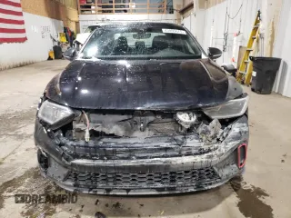 2023 Volkswagen Jetta GLI Autobahn z VIN 3VW2T7BU0PM003381, wystawiony jako Copart lot #43895675 z przebiegiem 55 053 mil mil oraz Szkody całkowita. Historia ofert i sprzedaży dostępna na DreamBid. Obrazek 5.
