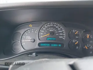 2003 Chevrolet Tahoe LS with VIN 1GNEK13T93J308334, listed as a IAAI auction lot 41582475 with 263,031 mi miles. Bid and sale history available at carsss.com. Image 7.