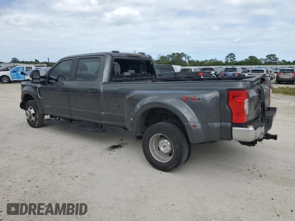 2020 Ford F-350 XL with VIN 1FT8W3DT0LEC67623, listed as a Copart auction lot 54717045 with 101,907 mi miles and Salvage title. Bid and sale history available at DreamBid. Image 2.