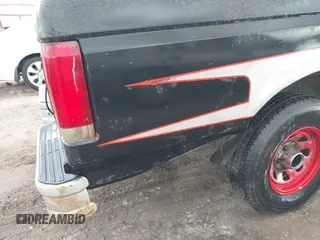 1990 Ford F-150 with VIN 1FTEX15H0LKB34683, listed as a IAAI auction lot 41468440 with 23,706 mi miles. Bid and sale history available at carsss.com. Image 6.