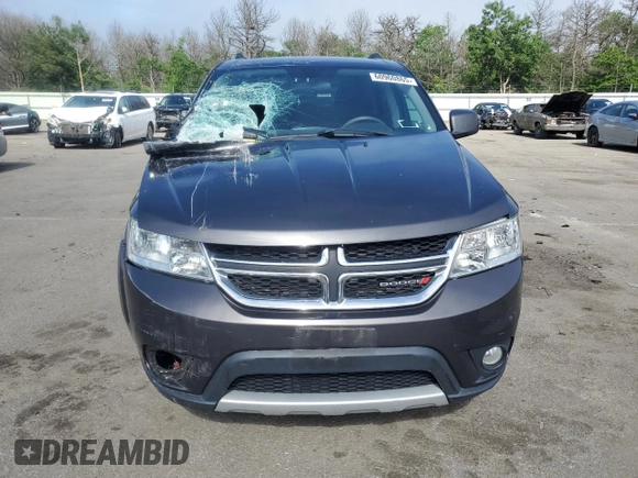 2017 Dodge Journey SXT with VIN 3C4PDDBG7HT592595, listed as a Copart auction lot 60960865 with 116,219 mi miles and Salvage title. Bid and sale history available at DreamBid. Image 5.