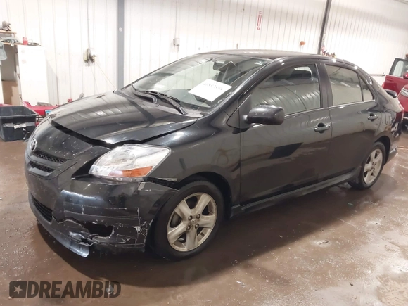 2008 Toyota Yaris with VIN JTDBT903581284634, listed as a IAAI auction lot 40553888 with 180,563 mi miles. Bid and sale history available at carsss.com. Image 2.