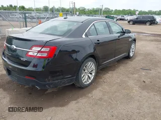 2019 Ford Taurus Limited z VIN 1FAHP2F82KG111088, wystawiony jako IAAI lot #42280384 z przebiegiem 97 961 mil mil oraz . Historia ofert i sprzedaży dostępna na DreamBid. Obrazek 4.