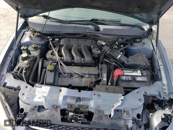 2001 Ford Taurus SE Standard with VIN 1FAHP58S71G184725, listed as a Copart auction lot 56401895 with 163,238 mi miles and Salvage title. Bid and sale history available at DreamBid. Image 12.