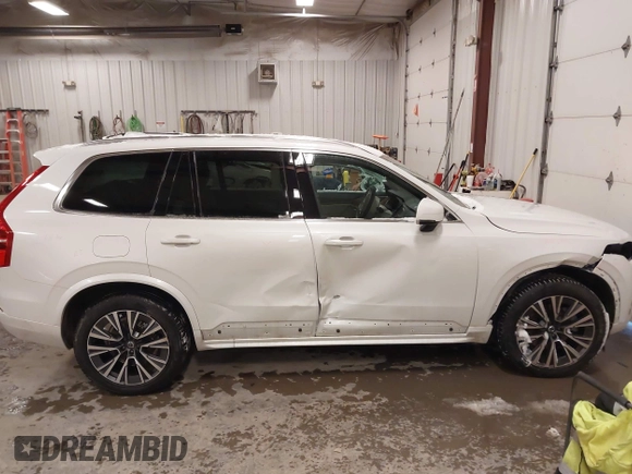 2022 Volvo XC90 Momentum with VIN YV4102PK0N1801551, listed as a IAAI auction lot 41296538 with 35,710 mi miles and . Bid and sale history available at DreamBid. Image 13.