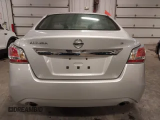 2015 Nissan Altima 2.5 S with VIN 1N4AL3AP0FN389832, listed as a IAAI auction lot 41684604 with 108,882 mi miles. Bid and sale history available at carsss.com. Image 17.