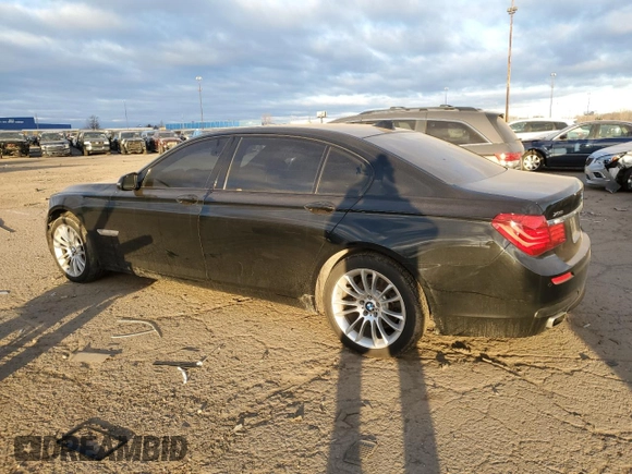 2015 BMW 7 Series 740Li xDrive with VIN WBAYF4C55FGS99336, listed as a Copart auction lot 87646015 with 100,660 mi miles and Clean Title. Bid and sale history available at carsss.com. Image 2.
