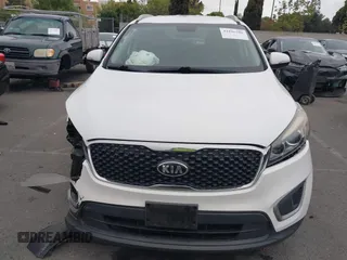 2017 Kia Sorento LX with VIN 5XYPG4A50HG232597, listed as a IAAI auction lot 42196386 with 107,514 mi miles and . Bid and sale history available at DreamBid. Image 12.