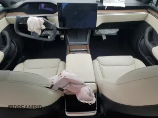 2023 Tesla Model S z VIN 5YJSA1E58PF531166, wystawiony jako Copart lot #51827565 z przebiegiem Nie podano mil oraz Szkoda całkowita • Salvage title. Historia ofert i sprzedaży dostępna na DreamBid. Obrazek 8.