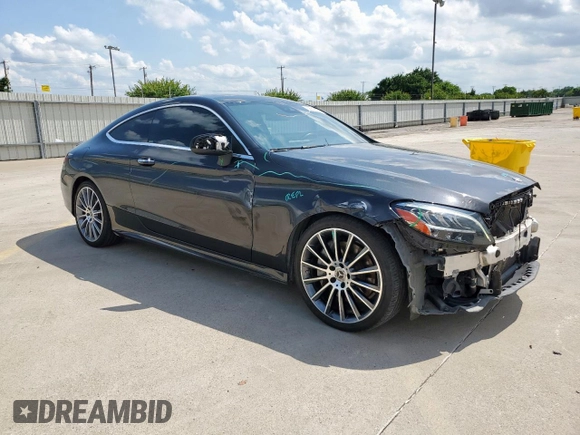2019 Mercedes-Benz C 300 with VIN WDDWJ8DB1KF843731, listed as a Copart auction lot 58318055 with 97,452 mi miles and Salvage title. Bid and sale history available at DreamBid. Image 4.