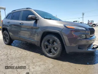 2018 Jeep Cherokee Latitude z VIN 1C4PJMCB7JD509688, wystawiony jako Copart lot #57351485 z przebiegiem 223 464 mil mil oraz Szkoda całkowita • Salvage title. Historia ofert i sprzedaży dostępna na DreamBid. Obrazek 4.