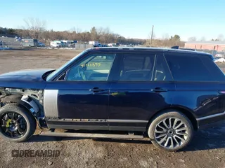 2021 Land Rover Range Rover P525 Westminster z VIN SALGS2SE1MA426172, wystawiony jako IAAI lot #41421855 z przebiegiem 35 270 mil mil oraz . Historia ofert i sprzedaży dostępna na DreamBid. Obrazek 14.