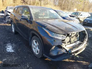 2021 Toyota Highlander L with VIN 5TDCZRBH3MS139620, listed as a IAAI auction lot 41397671 with 189,493 mi miles. Bid and sale history available at carsss.com. Image 6.