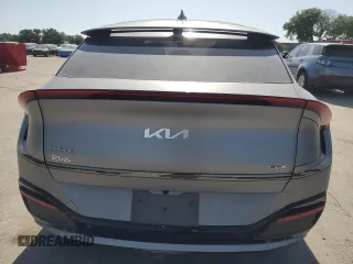 2024 Kia EV6 GT-Line z VIN KNDC44LA6R5202841, wystawiony jako Copart lot #57298405 z przebiegiem 18 mil mil oraz Szkoda całkowita • Salvage title. Historia ofert i sprzedaży dostępna na DreamBid. Obrazek 6.