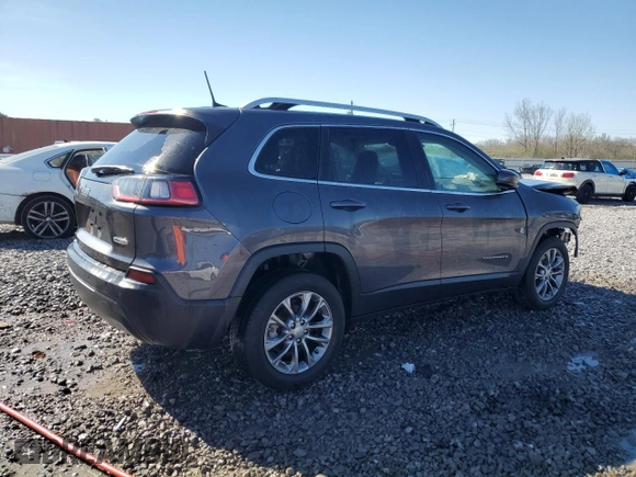 2019 Jeep Cherokee Latitude Plus with VIN 1C4PJLLB4KD316779, listed as a Copart auction lot 49505815 with 102,269 mi miles and Salvage Title. Bid and sale history available at carsss.com. Image 3.