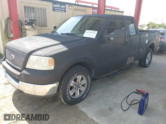 2005 Ford F-150 XLT with VIN 1FTPX12505NB17676, listed as a IAAI auction lot 42743274 with 222,367 mi miles and . Bid and sale history available at DreamBid. Image 2.