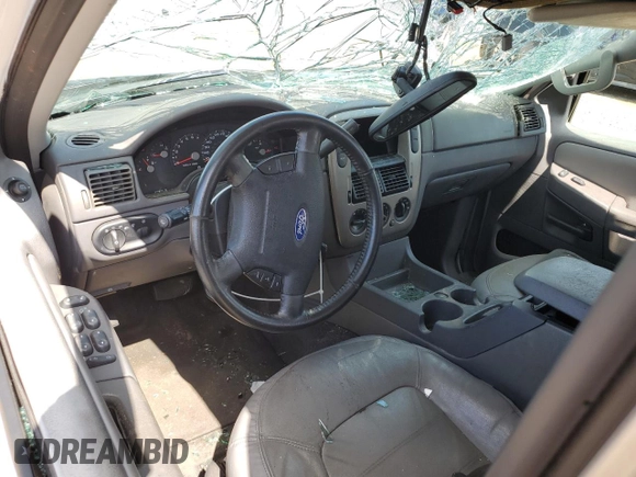 2005 Ford Explorer XLT с VIN 1FMZU63K75UA26747, выставлен на аукционе Copart как лот 57994405 с пробегом 204 507 миль миль и Списание • Salvage title. История ставок и продаж доступна на DreamBid. Изображение 8.