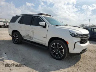 2022 Chevrolet Tahoe RST z VIN 1GNSCRKD2NR169077, wystawiony jako Copart lot #44983695 z przebiegiem 24 649 mil mil oraz Szkoda całkowita • Salvage title. Historia ofert i sprzedaży dostępna na DreamBid. Obrazek 4.