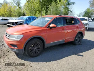 2018 Volkswagen Tiguan SEL with VIN 3VV3B7AX4JM020893, listed as a Copart auction lot 52997105 with 114,025 mi miles and Salvage title. Bid and sale history available at DreamBid. Image 1.