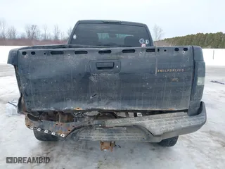 2009 Chevrolet Silverado 1500 LT with VIN 2GCEK29J991112885, listed as a IAAI auction lot 41632179 with 180,557 mi miles. Bid and sale history available at carsss.com. Image 17.