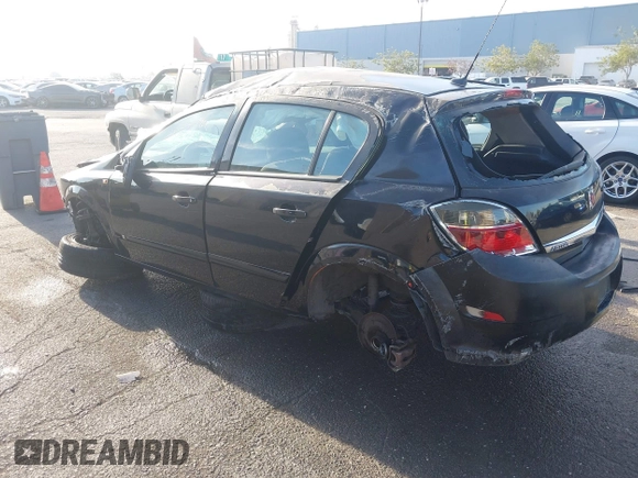 2008 Saturn Astra XE z VIN W08AR671385045601, wystawiony jako IAAI lot #41067859 z przebiegiem 116 497 mil mil oraz . Historia ofert i sprzedaży dostępna na DreamBid. Obrazek 3.