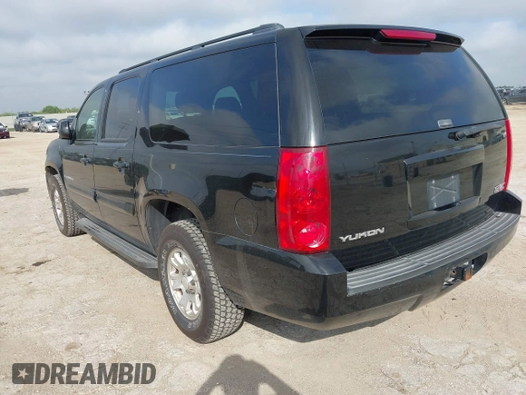 2008 GMC Yukon XL SLT 4SB with VIN 1GKFC16J68R273656, listed as a IAAI auction lot 42388264 with 231,044 mi miles and . Bid and sale history available at DreamBid. Image 3.