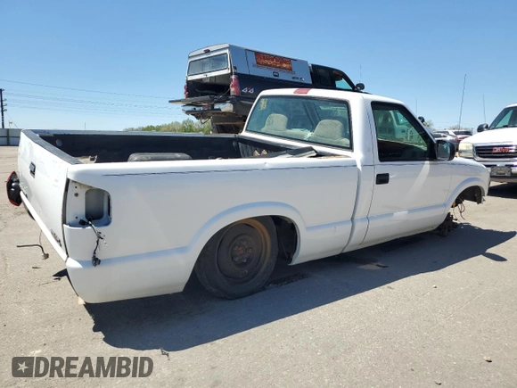 2002 GMC Sonoma SL z VIN 1GTCS145928258587, wystawiony jako Copart lot #56032085 z przebiegiem Nie podano mil oraz Tytuł czysty. Historia ofert i sprzedaży dostępna na DreamBid. Obrazek 3.