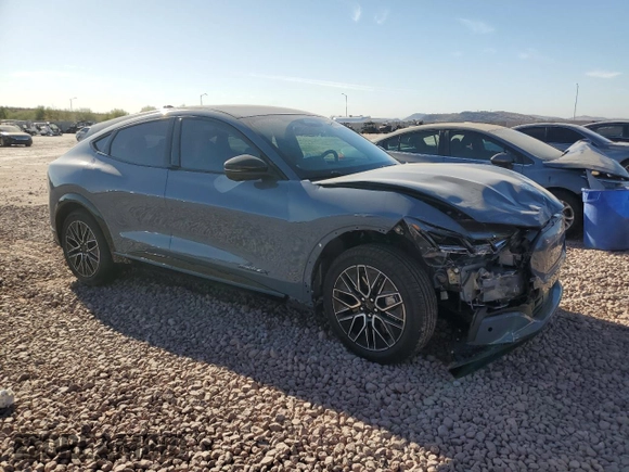 2024 Ford Mustang Mach-E Premium z VIN 3FMTK3R76RMA28805, wystawiony jako Copart lot #85936834 z przebiegiem 1 169 mil mil oraz Szkoda całkowita • Salvage title. Historia ofert i sprzedaży dostępna na DreamBid. Obrazek 4.