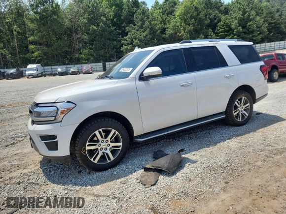2022 Ford Expedition Limited with VIN 1FMJU2AT7NEA29286, listed as a Copart auction lot 61432375 with 73,355 mi miles and Salvage title. Bid and sale history available at DreamBid. Image 1.