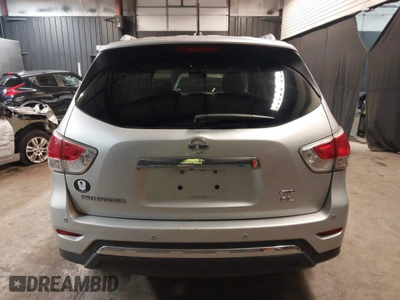 2014 Nissan Pathfinder S with VIN 5N1AR2MM8EC603377, listed as a IAAI auction lot 42259958 with 95,626 mi miles and . Bid and sale history available at DreamBid. Image 16.
