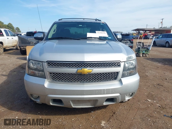 2013 Chevrolet Avalanche LS with VIN 3GNMCEE02DG207190, listed as a IAAI auction lot 41396345 with 223,378 mi miles and . Bid and sale history available at DreamBid. Image 6.